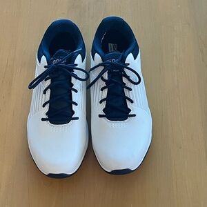 NWOT - WOMAN’S SKECHERS GO GOLF ARCH FIT ELITE VORTEX SHOE W/SPIKES, SIZE 9